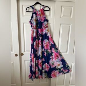 Gorgeous maxi dress. It is a size 12 petite, but as long enough for regular size